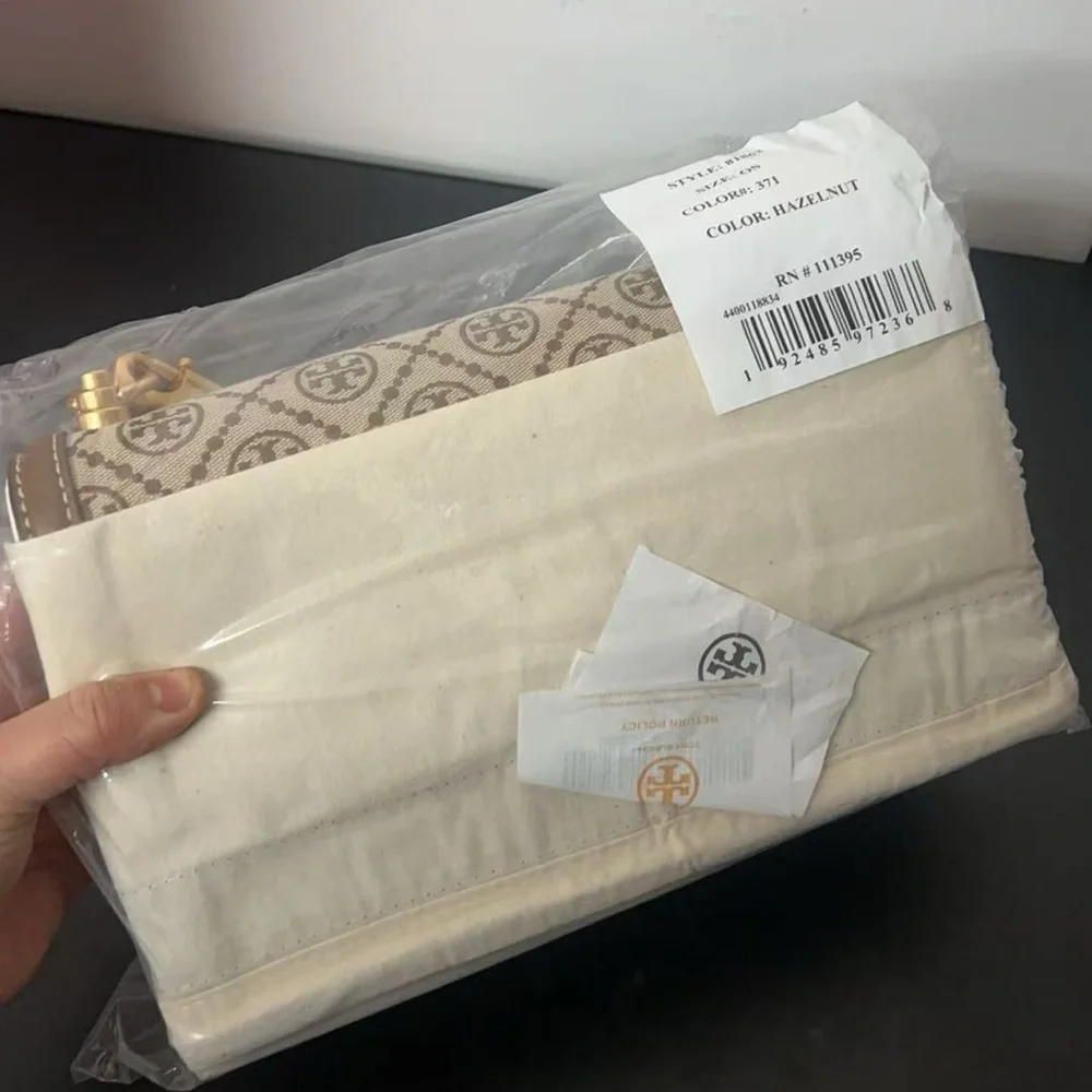NWT Tory Burch T MONOGRAM SHOULDER BAG - Picture 5 of 12